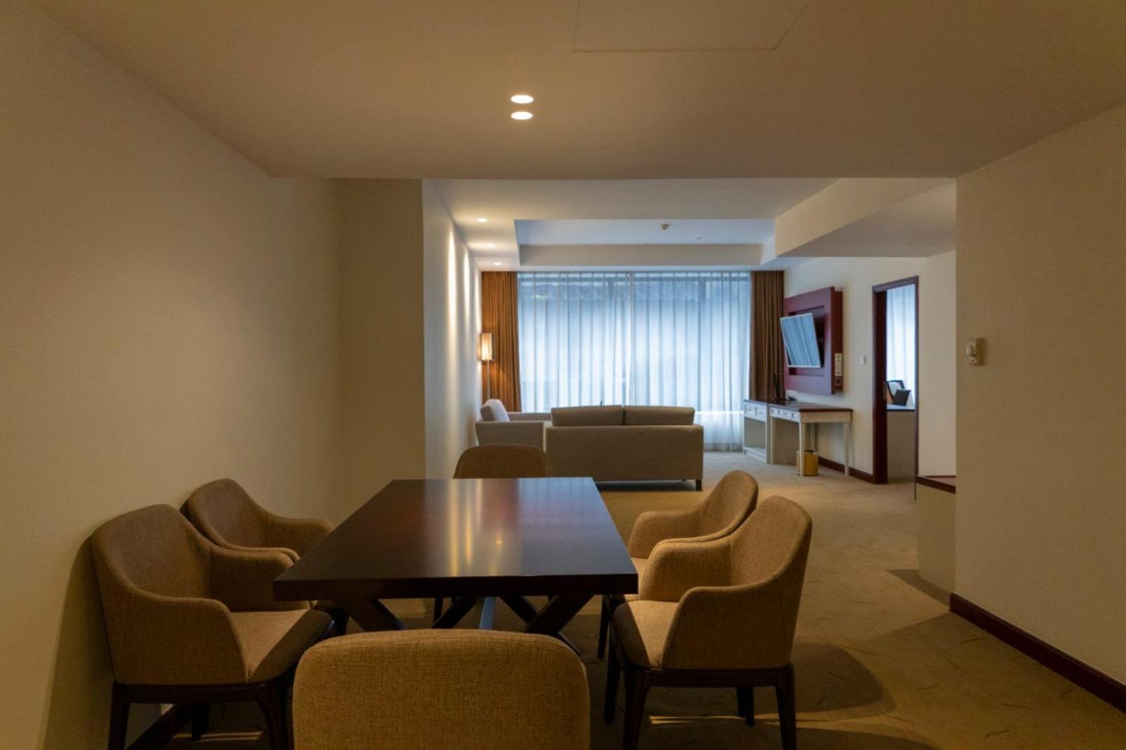 Yangon Thanlwin Hotel Ngoại thất bức ảnh